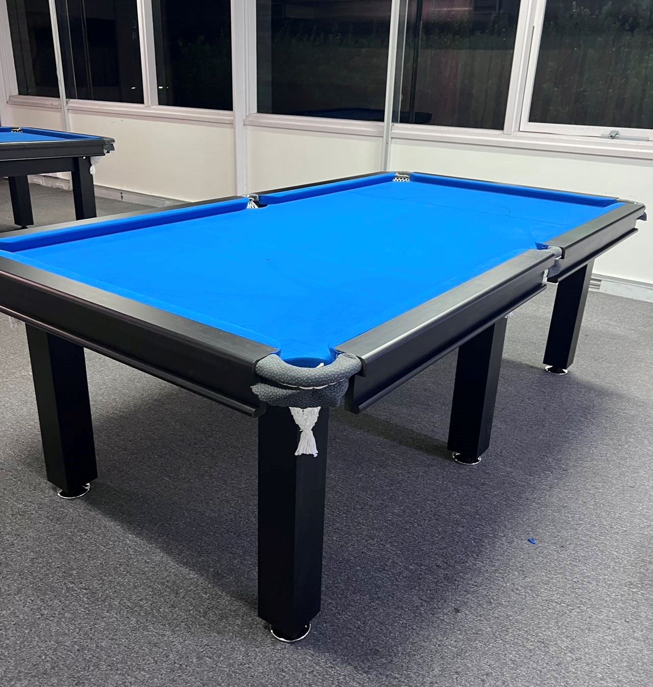 DELIVERY - POOL TABLE 8FT SNOOKER BILLIARD TABLE 25MM TABLE TOP WITH NET POCKETS AND FULL ACCESSORIES